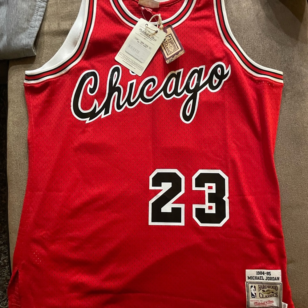 100% Authentic Michael Jordan Mitchell & Ness Rookie 84/85 Bulls Jersey Sz 48 XL